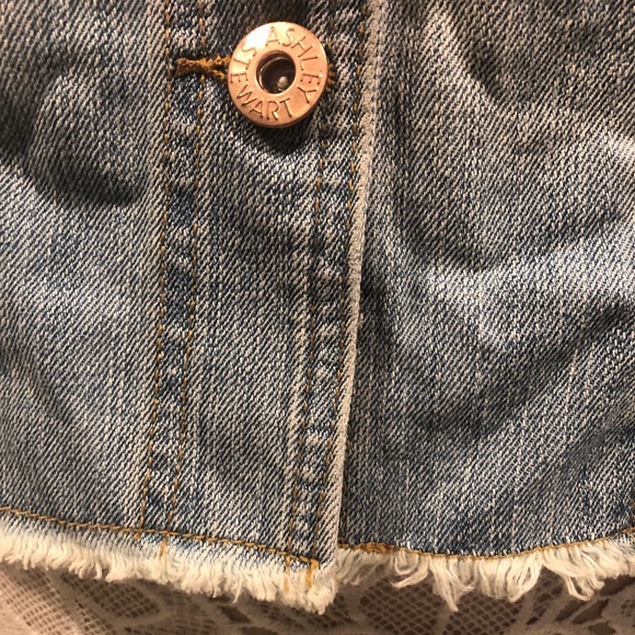 Beyoncé Cropped Denim Vest by Ashley Stewart - Picture 6 of 7